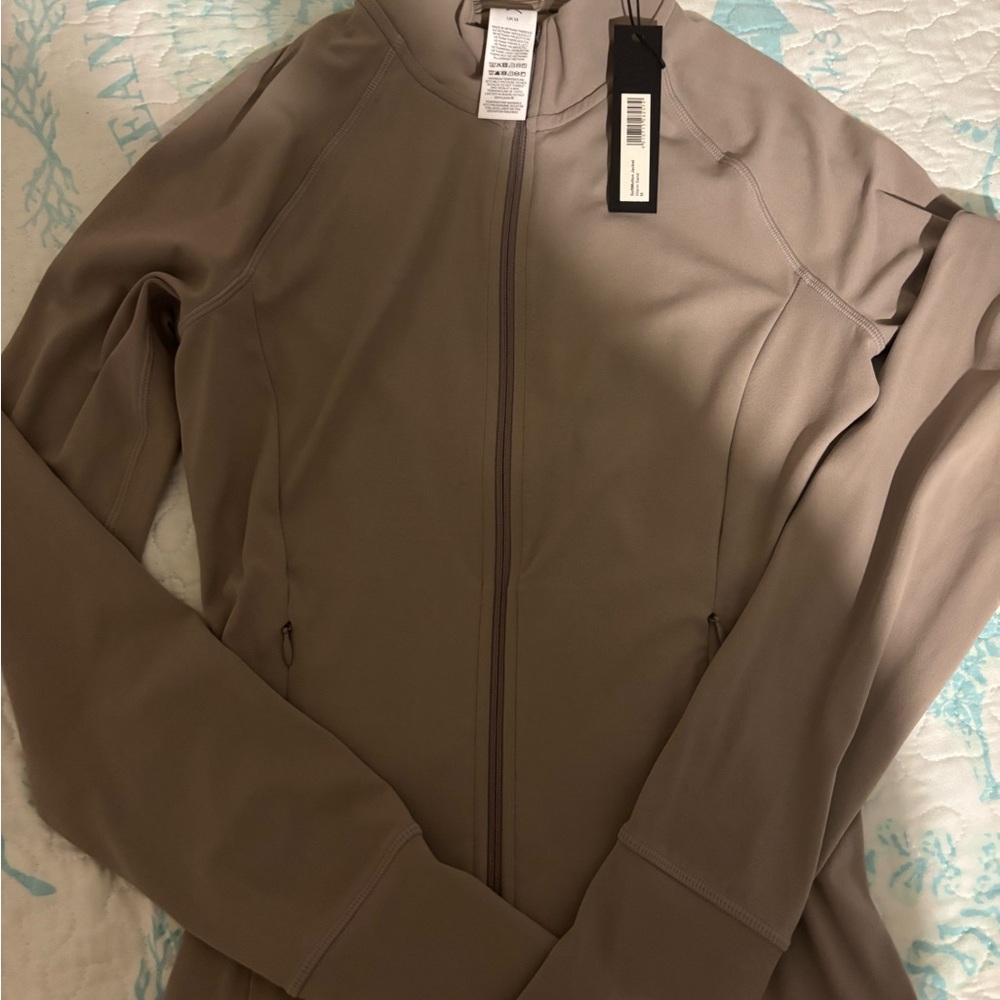 Oner active Warm sand soft motion Jacket size medium New